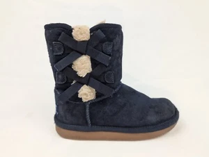 Koolaburra by UGG Victoria Short 1019372 Mädchen Gr. 12 Winterstiefel blau Wildleder - Bild 1 von 7