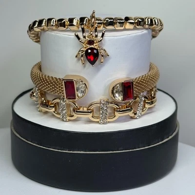 Bomb Party 2025 Halloween Stacks "Web Of Wonder" ST46886 Red Spider on Gold - Image 1 of 3