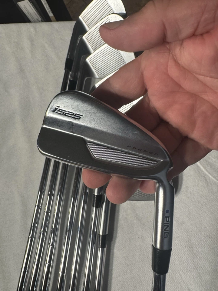 Ping i525 Forged 4-W,U (8 total) Iron Set Blue Dot - Image 1 of 4