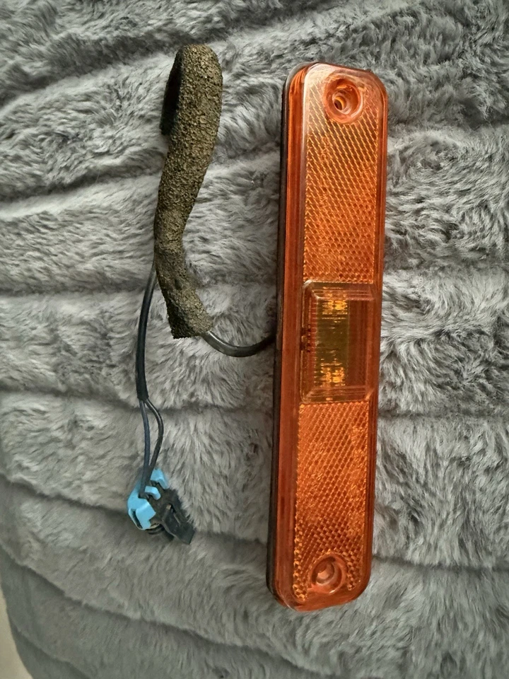 Juego de 2 luces marcadoras delanteras izquierda y derecha Hummer H2 2003-2009 Foto 1 de 1