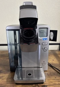 CUISINART KEURIG GEBRÜHTE POD-KAFFEEMASCHINE SS-700 MIT GEMAHLEN ADAPTER EUC - Bild 1 von 9