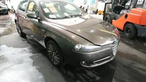 ALFA ROMEO 147 09/01-2011 RIGHT FRONT WIPER ARM 749448 - Picture 1 of 12