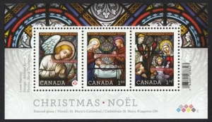 CHRISTMAS = STAINED GLASS = Souvenir Sheet of 3 stamps Canada 2011 #2490 MNH - Picture 1 of 1