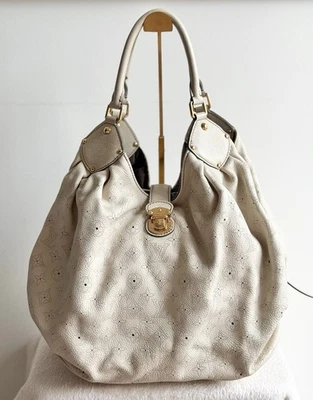 LOUIS VUITTON MAHINA Shoulder Bag Large White Leather - 100% AUTHENTIC - Image 1 of 4