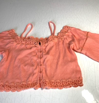 Top Shop coral ladies crochet/lace trimmed top 3/4 sleeve crop top size 10 - Image 1 of 4