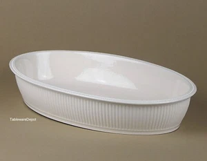 Wedgwood, WINDSOR, 12" Oval Baker, UNUSED Condition! - Picture 1 of 4