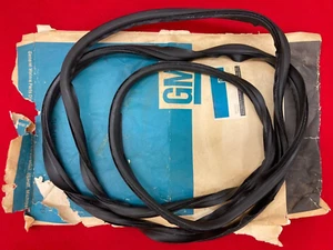 NOS GM 1957 1958 1962 Corvette Windshield Channel 3740253 56 57 58 59 60 61 62 - Picture 1 of 9