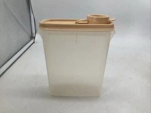 Tupperware Junior Cereal Keeper w Almond Pour Lid 499-7&509-11 Storage Container - Picture 1 of 11
