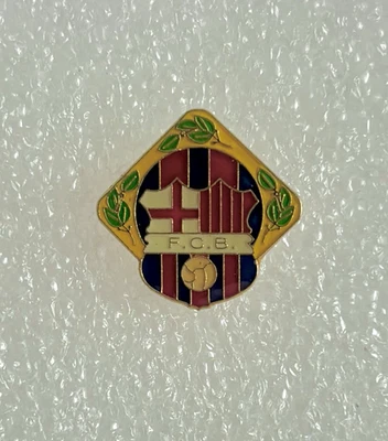 Vintage FC Barcelona Pin Badge Classic Crest with Laurel Wreath Enamel Lapel - Image 1 of 3