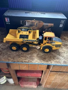 Double E A40G E591-003 RC Articulated Hauler Dump Truck 1:20 Model Toy USA Stock - Picture 1 of 6