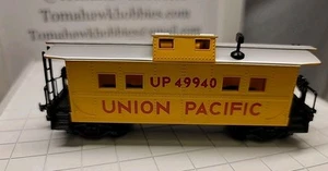 HO scale yellow Union Pacific #49940 Caboose - Picture 1 of 4