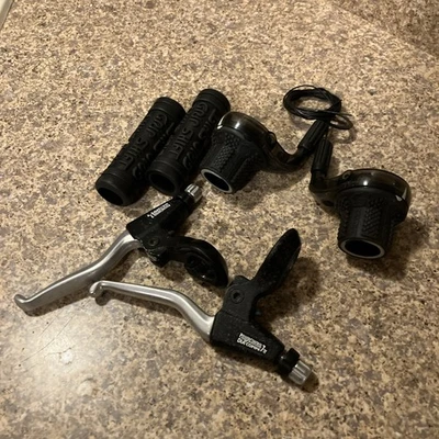 SRAM Grip Shift SRT800 Shifter XRAY 8s  Levers 3x8 Speed X-ray 800x-81 800x-11 - Image 1 of 4