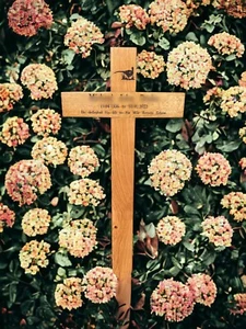 wooden memorial cross free plaque and engraving 24" personalised in memory of - Picture 1 of 6