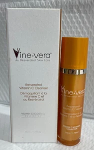 Vine Vera Resveratrol Vitamin C Cleanser 1.76 fl oz/ 50 ml - Picture 1 of 4