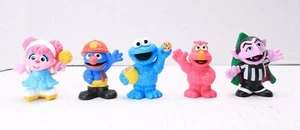 "Lote de 5 figuras de PVC 3"" Hasbro 2010, 2011 Stacking Friend" de Sesame Street Workshop - Imagen 1 de 5