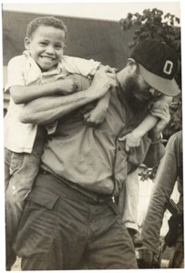 1950’s FIDEL CASTRO TYPE 1 PHOTO 5 X 7 VINTAGE PLAYING BASEBALL FROM HIS ESTATE - Picture 1 of 2