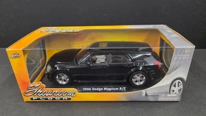 JADA 2006 DODGE MAGNUM R/T NERO 1/18 SR - Foto 1 di 9