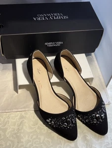 Simply Vera Vera Wang Svanita schwarze flache elegante Nietenschuhe - Größe 8 im Karton - Bild 1 von 6