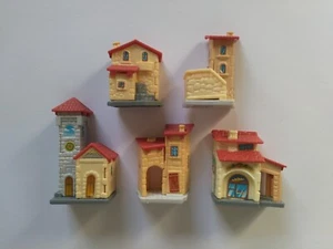 KINDER SURPRISE SET - MEDITERRANEAN HOUSES BUILDINGS - MINIATURES COLLECTIBLES - Picture 1 of 1