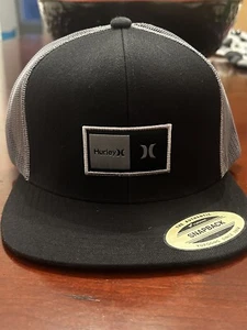Hurley Natural Hat Gray Mesh Black Snap Back with Black Brim - Picture 1 of 5