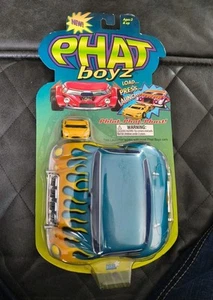 VTG 2003 PHAT BOYZ LAUNCHER METALLIC GRÜN MIT GELB ORANGE FLAMMEN VERSIEGELT - Bild 1 von 4