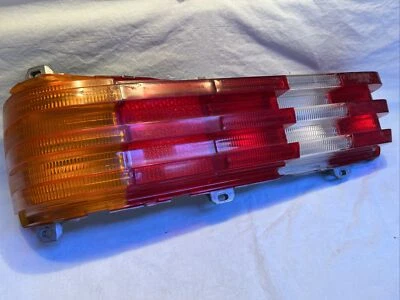 Mercedes Benz W123 Euro Rear Left Tail Light Assembly 123 820 49 64 - Imagem 1 de 4