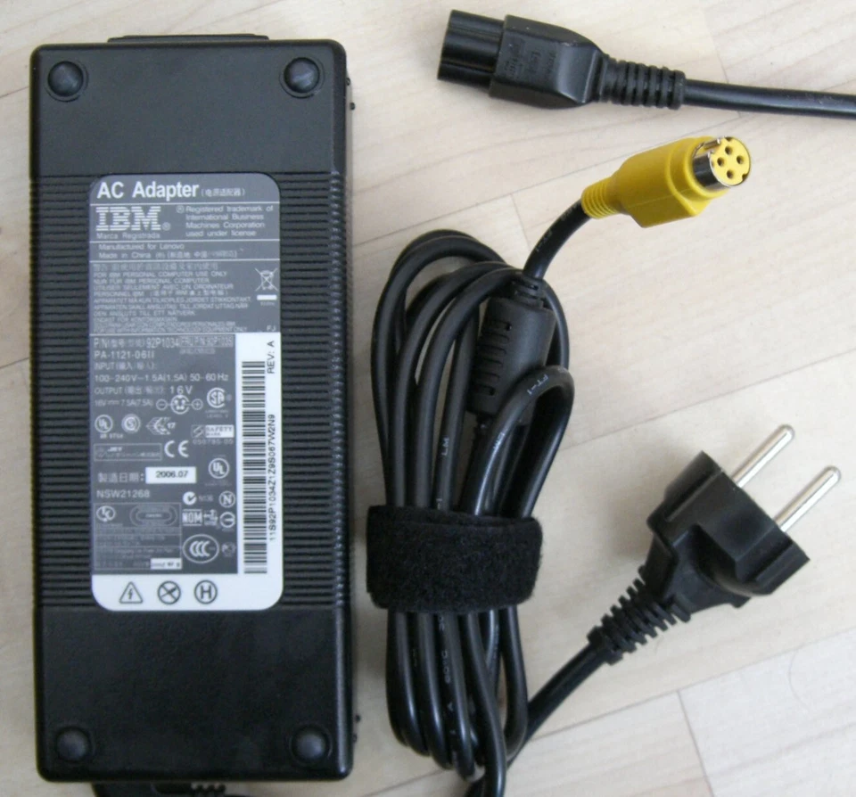 Netzteil  lenovo PA-1121-071 Stromkabel 02K7092 Ac Adapter 16V 7.5A 4-Pin - Bild 1 von 1