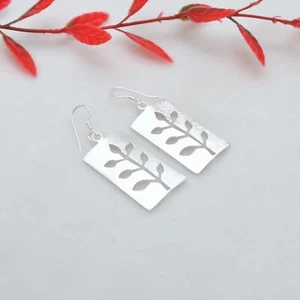 Delicate Leaf Cutout Dangle Earring Jewelry For Women's Handmade Plain Jewelry - Picture 1 of 4