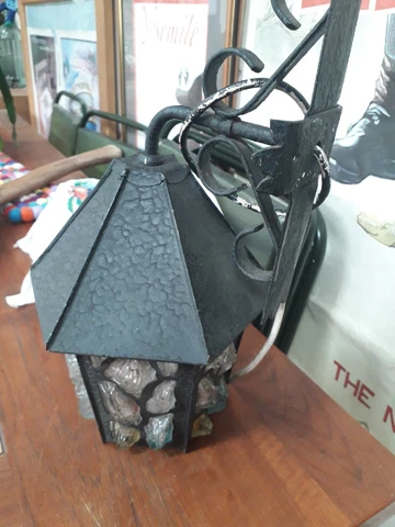 Vintage Looking Peter  MARSH STYLE LANTERN porch hall light Metal  P Read Cover
