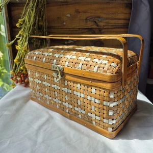 VTG Bamboo Metal Rectangle Basket w Lid Handles Metal Clasp Hinges Brown 8"t - Picture 1 of 18
