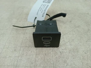 FORD KUGA AUX USB PORT SOCKET UNIT PANEL NX7T-14F014-AD MK3 2022 - 2024 - Picture 1 of 12