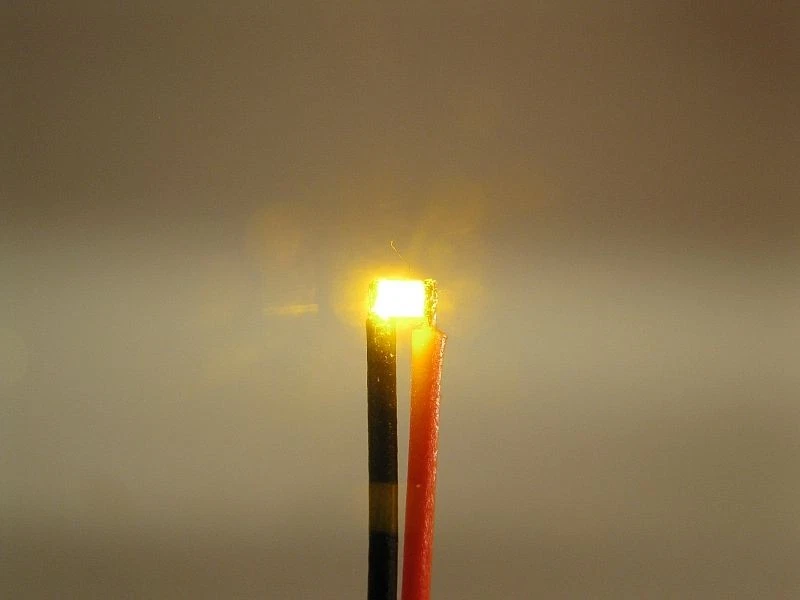LED SMD 0603 mit Kabel gelb für Car System - Bild 1 von 1