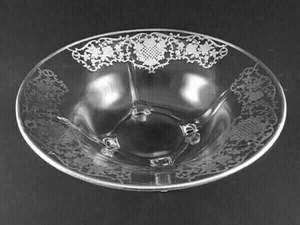 Elegante tazón de consola Paden City Spire de 4 dedos superposición plateada celosía rosa - Imagen 1 de 6