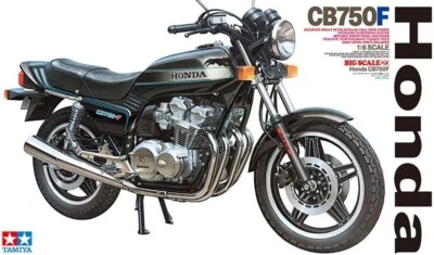Moto Tamiya 1/6 serie n.20 Honda CB750F modello in plastica 16020 - Immagine 1 di 3