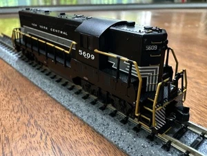 Atlas N Scale Master Line Loco 40005341 N GP-7 Ph1 New York Central DCC Ready NY - Picture 1 of 13
