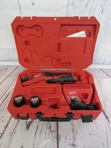Milwaukee copper tubing cutter kit 2471-21 - Picture 1 of 12