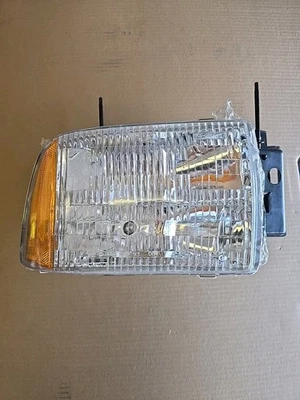 Luz principal lateral derecha Chevrolet Blazer 1995-1997 Foto 1 de 4