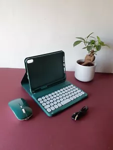 Ipad mini 6 wireless Keyboard with case, mouse and charger cable in green, new - Picture 1 of 16