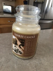 Yankee Candle Vanilla 22 oz NEW! - Picture 1 of 4