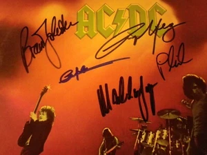 AC/DC photo w/reproduction signatures archival quality,  001 - Picture 1 of 3