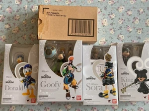 S.H.Figuarts Action Figure Kingdom Hearts Set of 5 Mickey,Sora,Donald,Goofy - Picture 1 of 4