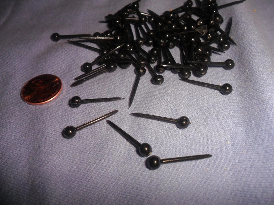Alfileres de plástico negros opacos de colección (alfileres de lentejuelas) Foto 1 de 1