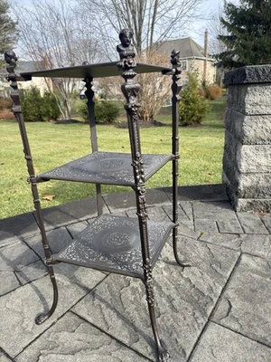 "Estante ornamentado de hierro fundido de 3 niveles soporte para plantas estilo victoriano 31"" de alto" Foto 1 de 4