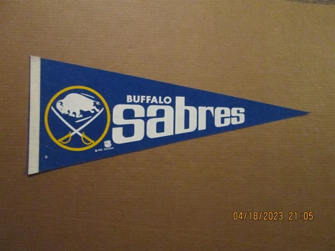 NHL Buffalo Sabres Vintage Circa 1970's NHL Services Team Logo Hockey Pennant Cover