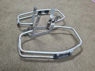 Protectores de bolsas de sillín rígidas para motocicleta vintage Foto 1 de 4