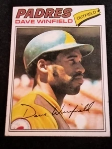 1977 Topps Dave Winfield #390 San Diego Padres. HOF - Picture 1 of 2