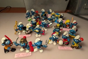 Lot of 26 Smurfs Figures Peyo Schleich 1978-1981 W. Germany Hong Kong Soccer - Picture 1 of 15