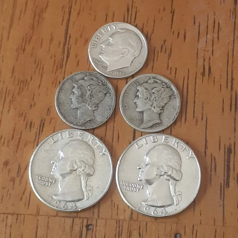 Lot of (5) Silver Coins. 2-1964 Washington Quarters 2-Mercury Dimes & 1 Rosie(C) Cover