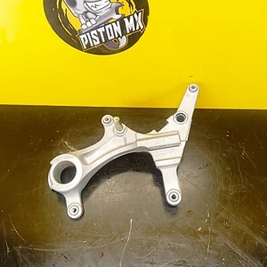 SUPPORT ETRIER DE FREIN ARRIERE KAWASAKI 250 KXF 2005 - 2004 2005 KX-F KX F - Imagen 1 de 3