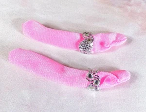 Barbie Marilyn Monroe Gentlemen Prefer Blondes Gloves - Picture 1 of 3